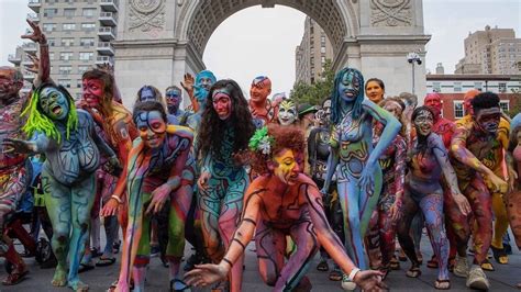 10 stunning photos from NYCs final naked bodypainting day